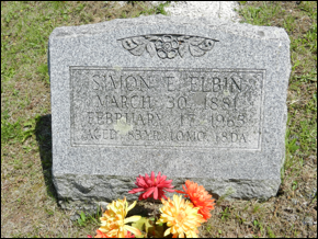 Description: Macintosh HD:Users:Mara:Desktop:DSCN2041.JPG