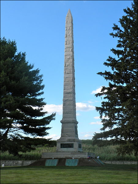 Description: Macintosh HD:Users:Mara:Desktop:450px-Ft_Mott_cemetery.JPG