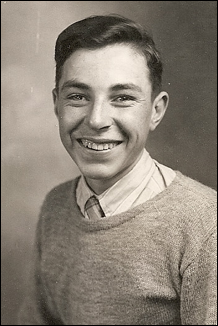 Description: Macintosh HD:Users:Mara:Desktop:87680361_133314178440.jpg