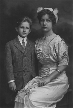 Description: Macintosh HD:Users:Mara:Desktop:KOrM6VyWV7MEucOd_XE3ue5iXjv66wmMrDBFwt9kokmRmyUiBXzaW_lYzCRct!fY.jpeg